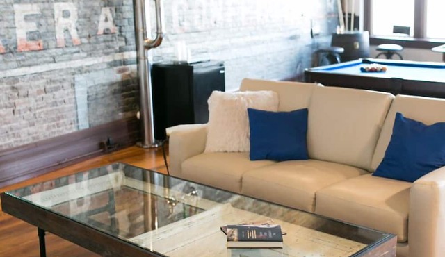 Capone's Loft -Most unique luxury place to stay in downtown Hot Springs!