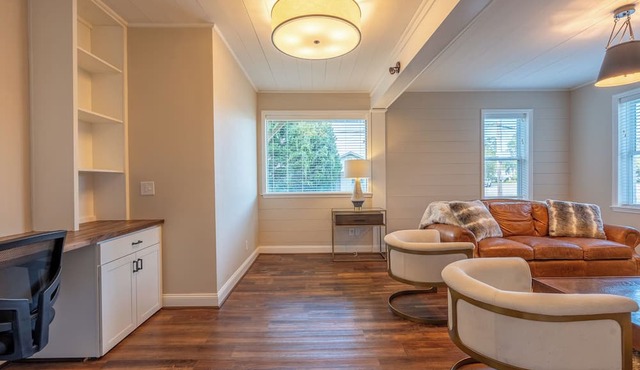 Turnkey cozy living in this beautifully furnished 2-bd, 1-bath in Thunderbolt