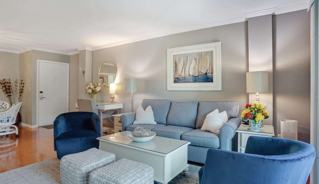 909 Cutter Court – Modern Coastal Retreat Near Harbor Town Marina