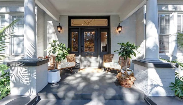 Cozy 1BR/1BA Carriage House in Historic Savannah