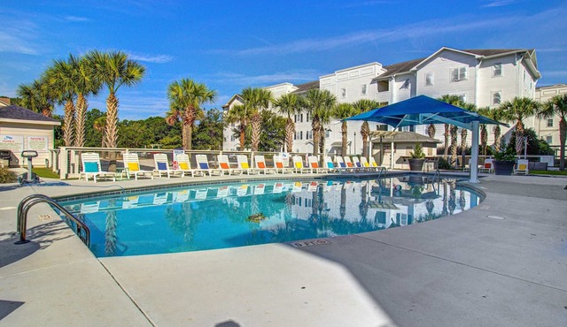Sunny 2BR Pool View in Pet Friendly Resort w/Pool Access