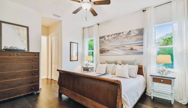 Downtown Sarasota Compound |Pet Friendly | Extended Stays |Large Groups | Beach