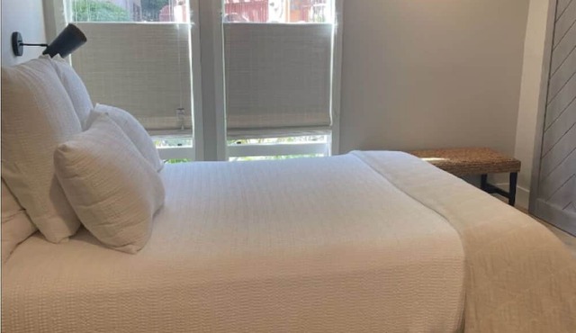 Santa Monica Beach Condo Newly Remodeled ANY DATES