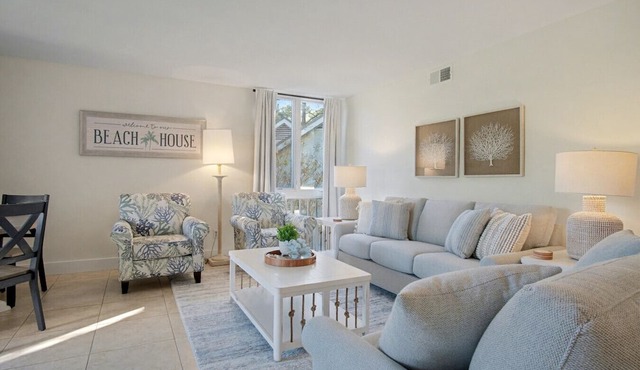 Updated 3BR Sea Pines-New Furnishings-Sleeps 8-Pool - 887 Ketch Court