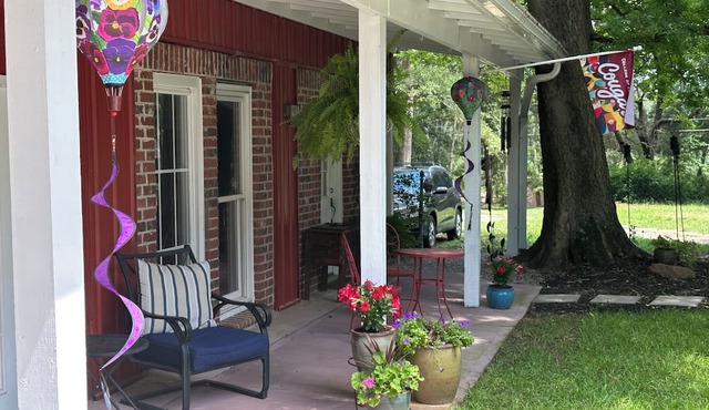 Historic Brookland Plantation Guest House - The Magnolia Cottage