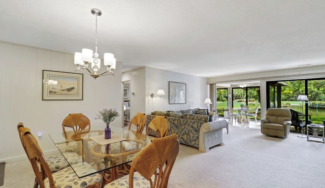 Cozy Beach Retreat with Tennis! Short walk to the beach!