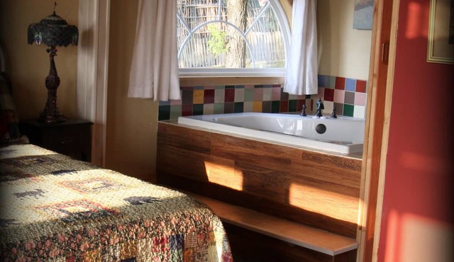 The Nest at 188 is a unique lodging/retreat located in Eureka Springs, Arkansas.