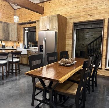 The White Oak Cabin at Cabins of Wolf Pen Gap
