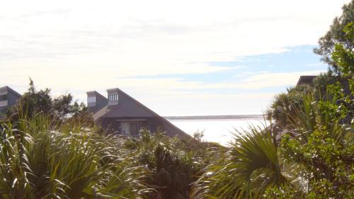 735 Spinnaker Beach House