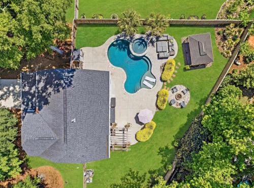 Pleasant Place Villa -Newly Built with Pool Close to downtown&beach