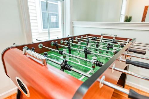 Prime Location - Stylish 2BR Minutes to Downtown