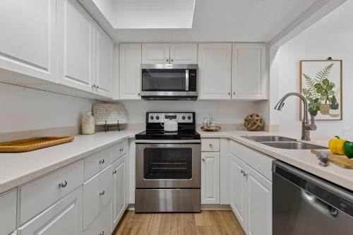 830 Ketch Court